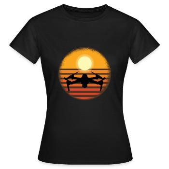 Drohne drohnen Shirt - Frauen T-Shirt - Schwarz - Vorne - AI Model Female 172 dark (172cm)
