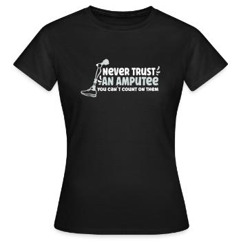Fauteuil roulant handicapé Cyborg Jambe Bras Amputé - T-shirt Femme - noir - Devant - AI Model Female 172 dark (172cm)