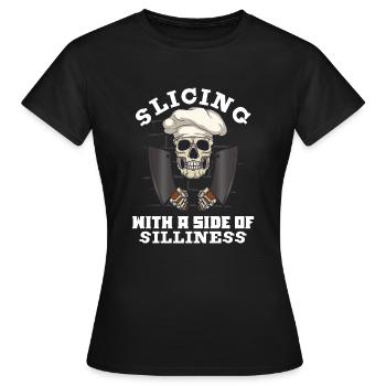 Fleischschneider Metzger Horror Skelett Gore - Frauen T-Shirt - Schwarz - Vorne - AI Model Female 172 dark (172cm)