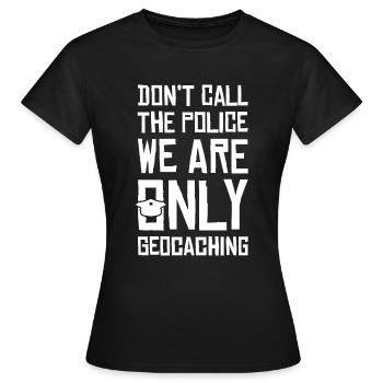 Geocaching - T-shirt Femme - noir - Devant - AI Model Female 172 dark (172cm)