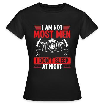 Pompier de nuit Je ne suis pas la plupart des hommes Pompiers - T-shirt Femme - noir - Devant - AI Model Female 172 dark (172cm)