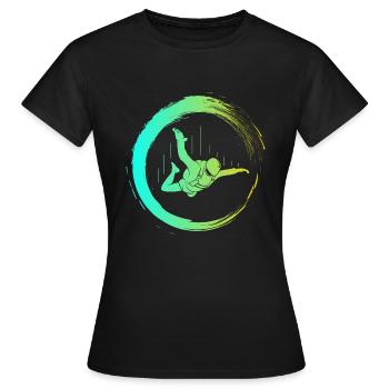 Fallschirmsprung Skydive - Frauen T-Shirt - Schwarz - Vorne - AI Model Female 172 dark (172cm)