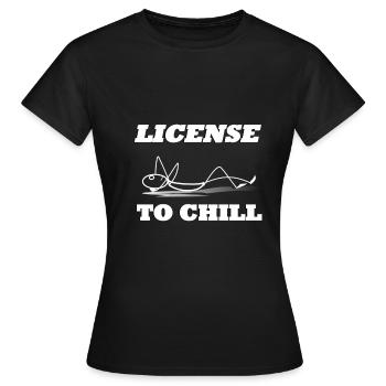 Die Lizenz zum Chillen - Frauen T-Shirt - Schwarz - Vorne - AI Model Female 172 dark (172cm)