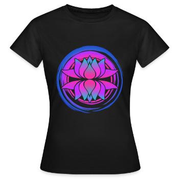 Vêtements de yoga cadeau fleur de lotus - T-shirt Femme - noir - Devant - AI Model Female 172 dark (172cm)