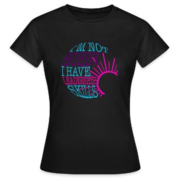 Chemise de leadership, je ne suis pas un leader autoritaire - T-shirt Femme - noir - Devant - AI Model Female 172 dark (172cm)