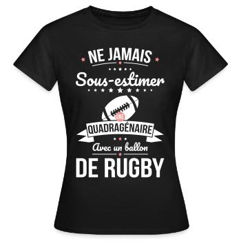 Sous-estimer quadragénaire avec ballon de rugby - T-shirt Femme - noir - Devant - AI Model Female 172 dark (172cm)