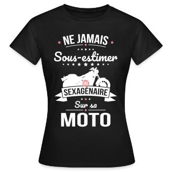Sous-estimer une sexagénaire sur sa moto - T-shirt Femme - noir - Devant - AI Model Female 172 dark (172cm)