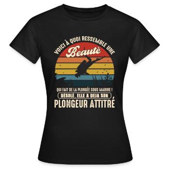 couple pratiquante plongée sous marine plongeur - T-shirt Femme - noir - Devant - AI Model Female 172 dark (172cm)