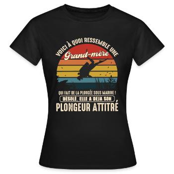 grand mère pratiquante plongée sous marine - T-shirt Femme - noir - Devant - AI Model Female 172 dark (172cm)