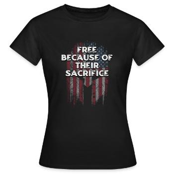 Libres à cause de leur sacrifice fiers patriotiques - T-shirt Femme - noir - Devant - AI Model Female 172 dark (172cm)