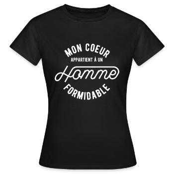 mon cœur appartient à un homme formidable - T-shirt Femme - noir - Devant - AI Model Female 172 dark (172cm)
