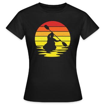 Wildwasserpaddler auf dem Fluss im Sonnenuntergang - Frauen T-Shirt - Schwarz - Vorne - AI Model Female 172 dark (172cm)