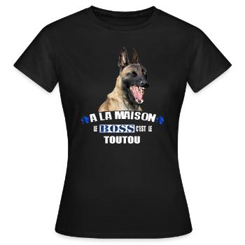 Malinois à la maison le boss c est le toutou - T-shirt Femme - noir - Devant - AI Model Female 172 dark (172cm)