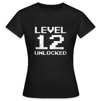 12. Geburtstag Level 12 Unlocked 12 Jahre Gamer - Frauen T-Shirt - Schwarz - Vorne - AI Model Female 172 dark (172cm)