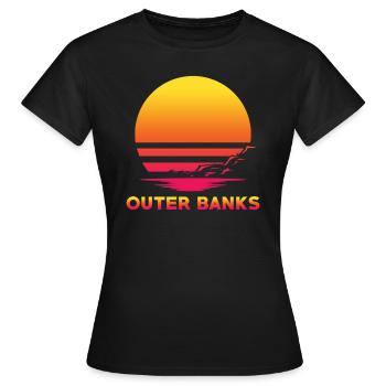 Outer Banks Retro Souvenirs - Women's T-Shirt - black - Front - AI Model Female 172 dark (172cm)