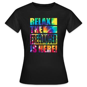 Freelancer Funny Saying - Women's T-Shirt - black - Front - AI Model Female 172 dark (172cm)