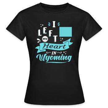 Wyoming Souvenir Liebe - Frauen T-Shirt - Schwarz - Vorne - AI Model Female 172 dark (172cm)