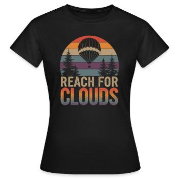 Atteignez les nuages avec une montgolfière dans le - T-shirt Femme - noir - Devant - AI Model Female 172 dark (172cm)