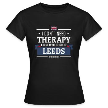LEEDS THÉRAPIE WEST YORKSHIRE ANGLETERRE ROYAUME-UNI CADEAU - T-shirt Femme - noir - Devant - AI Model Female 172 dark (172cm)