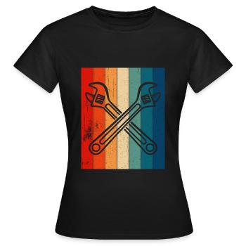 Clé à pipe à plombier rétro - T-shirt Femme - noir - Devant - AI Model Female 172 dark (172cm)