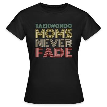 Taekwondo Taekwondo-Mama - Frauen T-Shirt - Schwarz - Vorne - AI Model Female 172 dark (172cm)