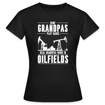 Ölfeld Bohrinsel Opa - Frauen T-Shirt - Schwarz - Vorne - AI Model Female 172 dark (172cm)