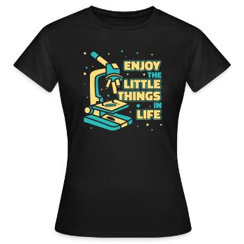 Biologie Biologe Mikroskop - Frauen T-Shirt - Schwarz - Vorne - AI Model Female 172 dark (172cm)