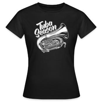 Fanfarenzug Tuba Jahreszeit - Frauen T-Shirt - Schwarz - Vorne - AI Model Female 172 dark (172cm)