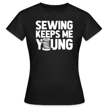 Machine à coudre Machine à coudre - T-shirt Femme - noir - Devant - AI Model Female 172 dark (172cm)