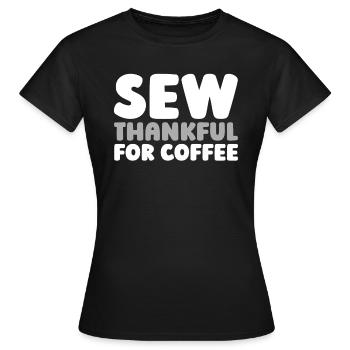 Machine à coudre Machine à coudre Café - T-shirt Femme - noir - Devant - AI Model Female 172 dark (172cm)