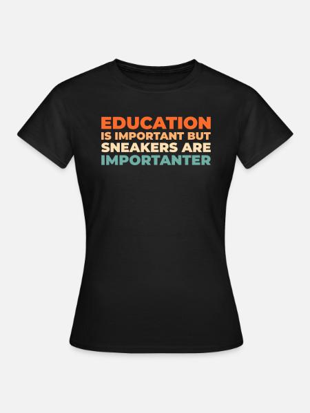 Sneakers - Frauen T-Shirt - Schwarz