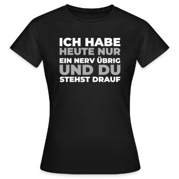 Schwarzer Humor - Frauen T-Shirt - Schwarz - Vorne - AI Model Female 172 dark (172cm)