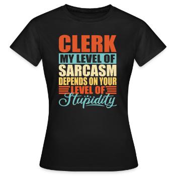 Sachbearbeiter Angestellter Büro Beamter - Frauen T-Shirt - Schwarz - Vorne - AI Model Female 172 dark (172cm)