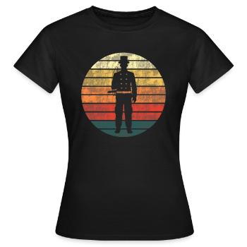 Sunset with a guarantee of happiness - Women's T-Shirt - black - Front - AI Model Female 172 dark (172cm)