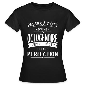 Anniversaire 80 ans - Octogénaire Perfection - T-shirt Femme - noir - Devant - AI Model Female 172 dark (172cm)