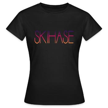 Skihase - Frauen T-Shirt - Schwarz - Vorne - AI Model Female 172 dark (172cm)