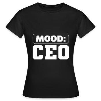 Lustiger Manager Hausmeister in einem Hotel - Frauen T-Shirt - Schwarz - Vorne - AI Model Female 172 dark (172cm)