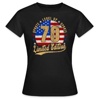 Mise à jour Level Up 70 Years Limited Edition USA - T-shirt Femme - noir - Devant - AI Model Female 172 dark (172cm)