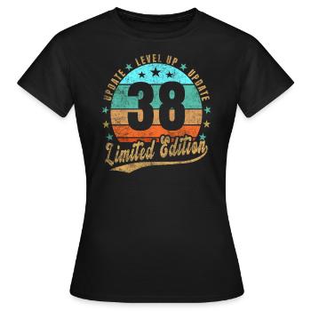 Mise à jour Level Up 38 Ans Édition Limitée Rétro - T-shirt Femme - noir - Devant - AI Model Female 172 dark (172cm)