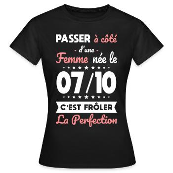 Anniversaire - Née 7 Octobre Frôler perfection - T-shirt Femme - noir - Devant - AI Model Female 172 dark (172cm)