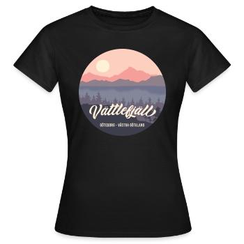 Vättlefjäll - Naturschutzgebiet in Västra Götaland - Frauen T-Shirt - Schwarz - Vorne - AI Model Female 172 dark (172cm)