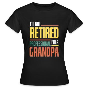 Pensionierter Opa lustiger Vatertags-Profi - Frauen T-Shirt - Schwarz - Vorne - AI Model Female 172 dark (172cm)