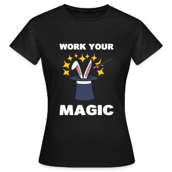 Zauberhut mit Kaninchen Entertainer Zauberer - Frauen T-Shirt - Schwarz - Vorne - AI Model Female 172 dark (172cm)