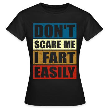Furz Humor | Pups Pupsen Furzen Geschenk Männer - Frauen T-Shirt - Schwarz - Vorne - AI Model Female 172 dark (172cm)