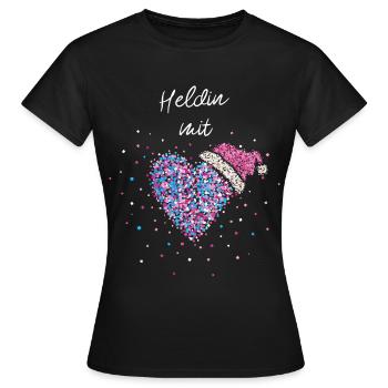 Heldin mit Herz Weihnachtsoutfit Nikolausmütze - Frauen T-Shirt - Schwarz - Vorne - AI Model Female 172 dark (172cm)
