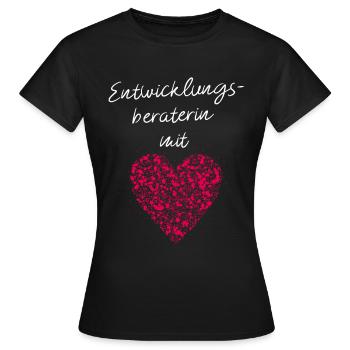 Entwicklungsberaterin mit Herz Pädagogin Kita - Frauen T-Shirt - Schwarz - Vorne - AI Model Female 172 dark (172cm)