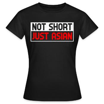 Américain d’origine asiatique des îles du Pacifique AAPI - T-shirt Femme - noir - Devant - AI Model Female 172 dark (172cm)