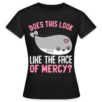 Lustiges Sacabambaspis Fisch Meme - Frauen T-Shirt - Schwarz - Vorne - AI Model Female 172 dark (172cm)