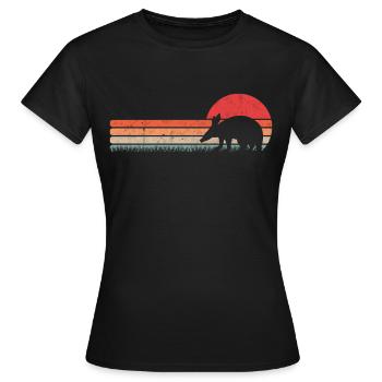 Erdferkel Retro Aardvark Vintage - Frauen T-Shirt - Schwarz - Vorne - AI Model Female 172 dark (172cm)