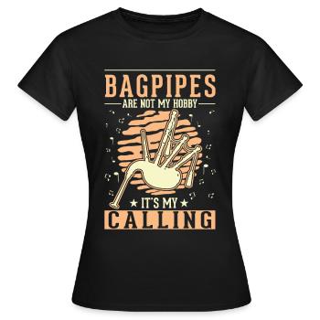 Dudelsack Hobby Dudelsackspieler - Frauen T-Shirt - Schwarz - Vorne - AI Model Female 172 dark (172cm)